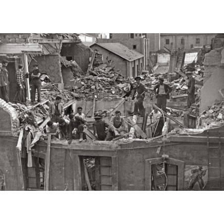 Barcelona bombardeada.