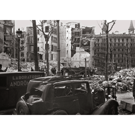 Barcelona bombardeada.